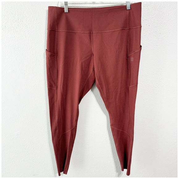 5.11 Tactical Pants - 5.11 Tactical physical training ready cropped legging xl